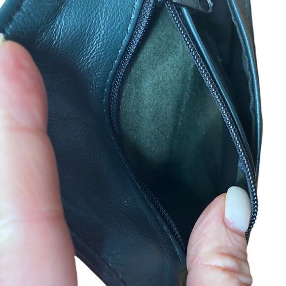 Tromet Dark green leather fold over snap wallet with two zippered compartments - Picture 3 of 13